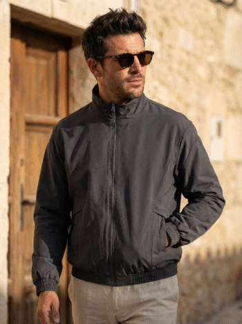 WATER REPELLENT JACKET - Black, M
